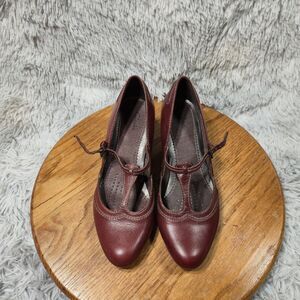 Clarks Artison Womens Size 7 Dark Red Leather Mary Jane Brazillian Made Heels